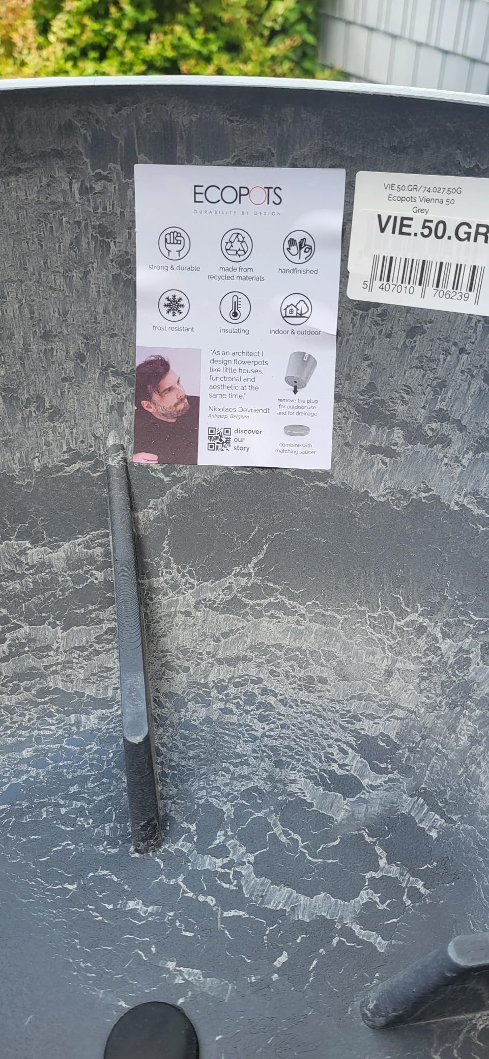 Beau mais prévoir drainage