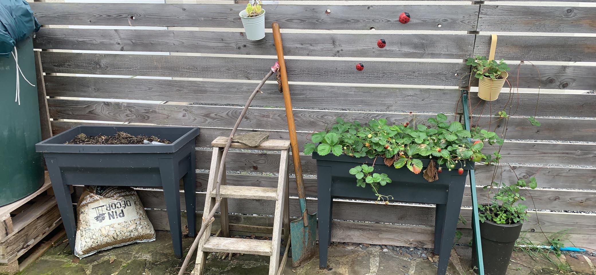 Bien mais couvercle de réserve fragile