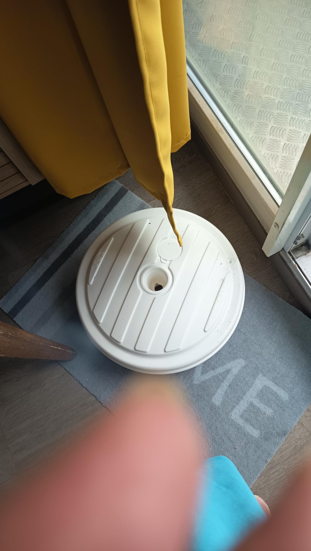 Pratique pour petit parasol