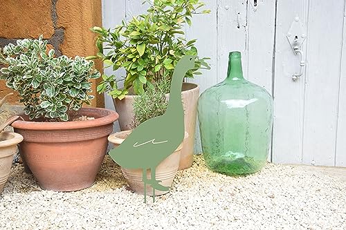 louis-moulin-figurine-piquer-oie-50x34-cm-vert-p-le image 6